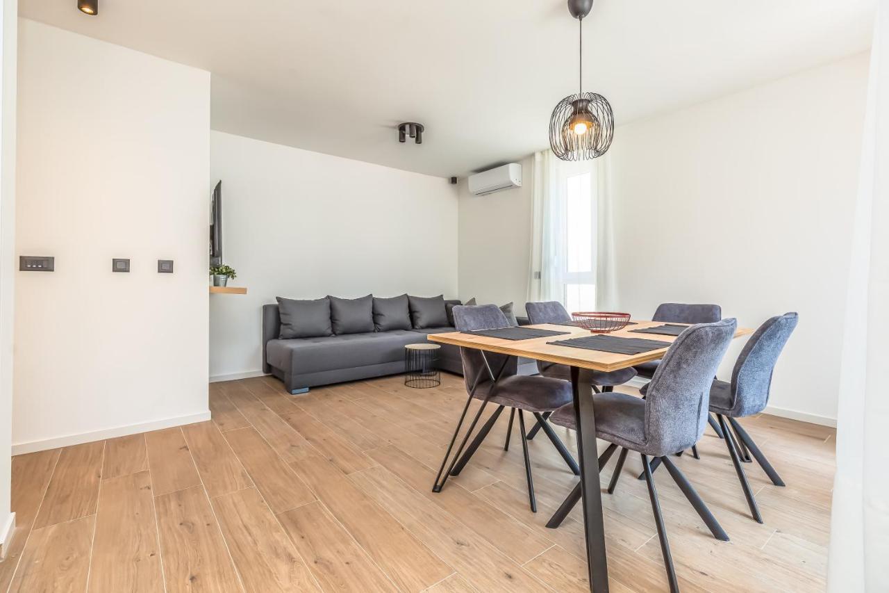Vogue Apartments Omiš Eksteriør bilde